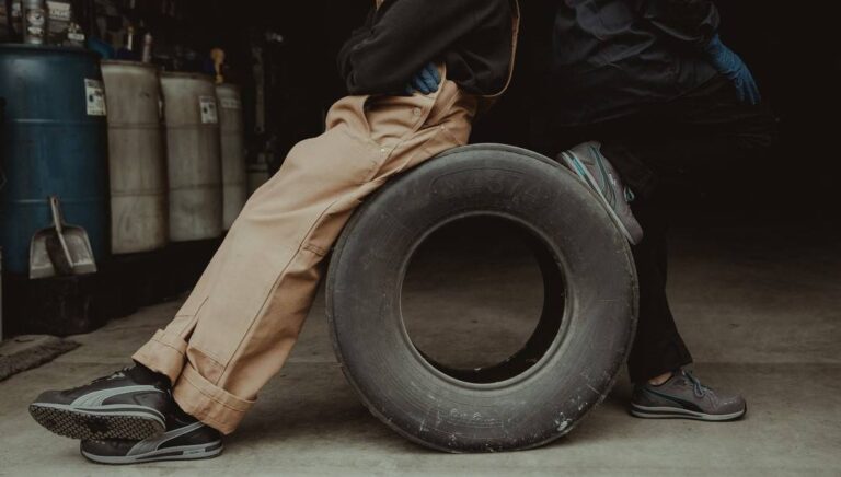 10 Best Non Slip Shoes For Men – Work and Play in 2025