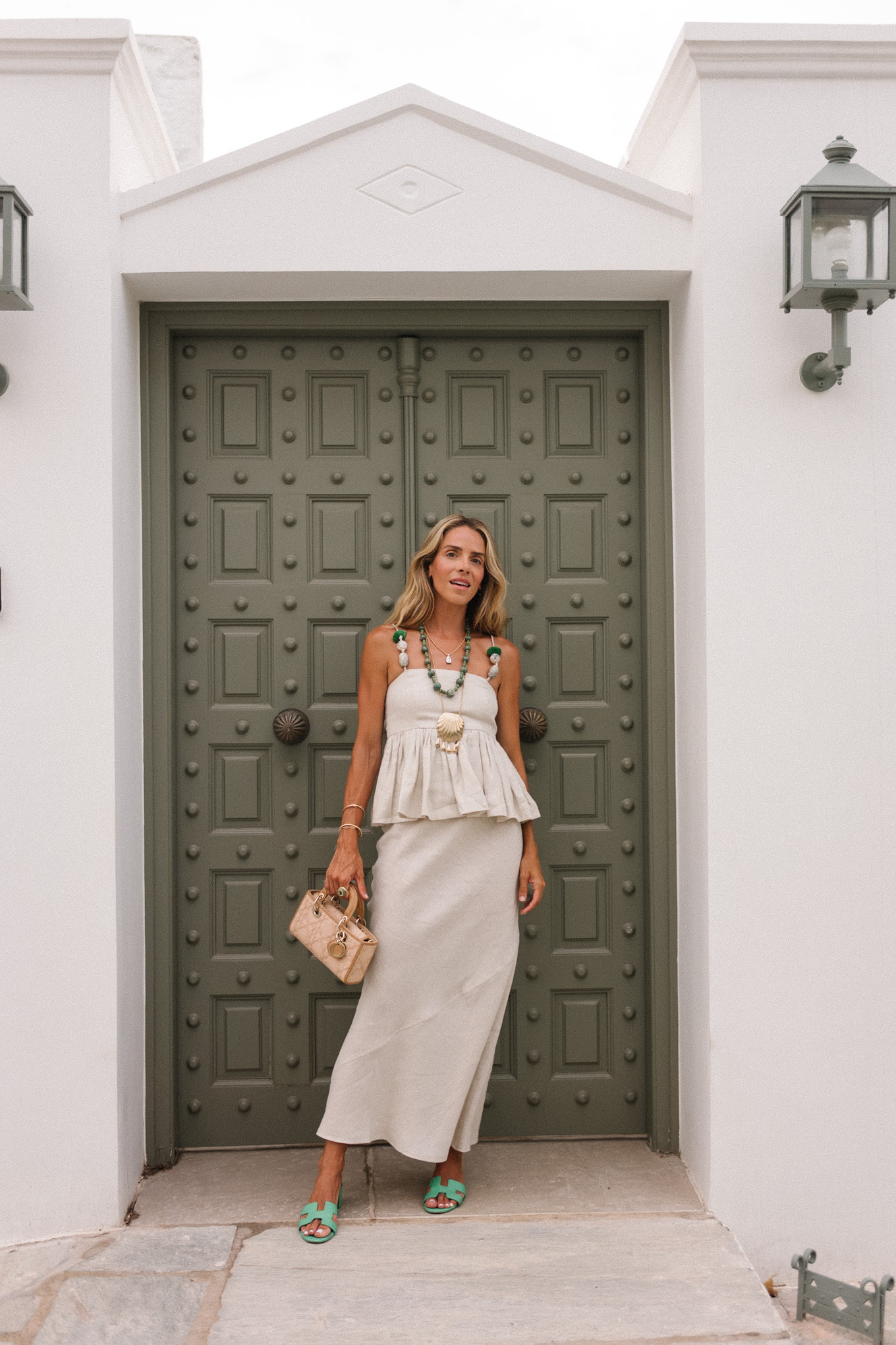 Raw Summer: Unfinished Textures - Julia Berolzheimer