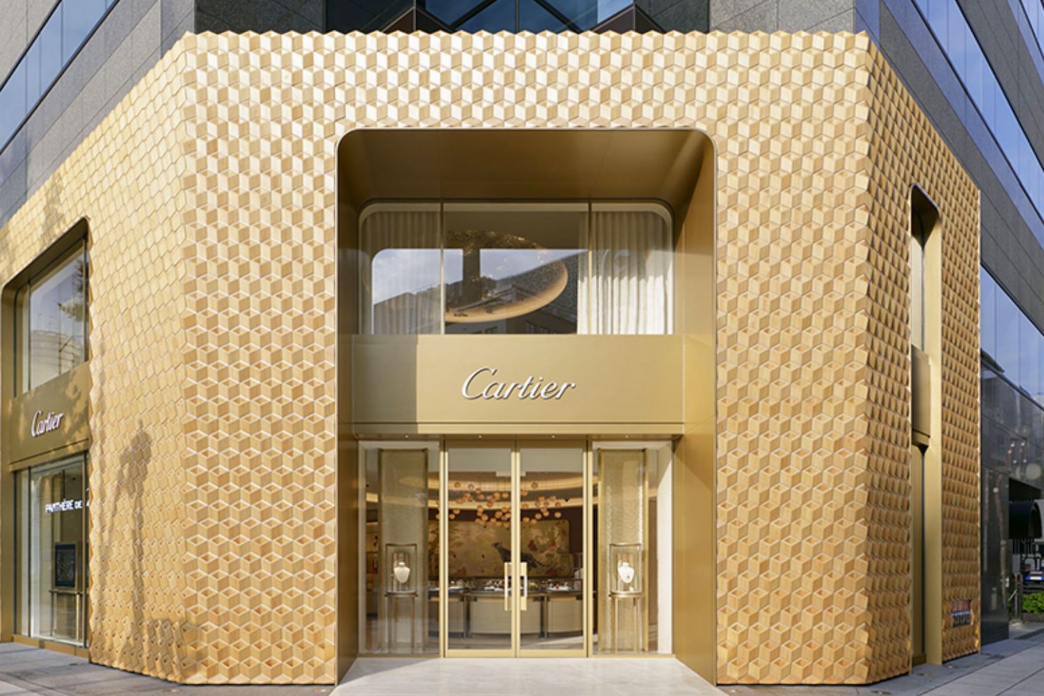 Why Hermès, Rolex & Cartier Are Winning While LVMH & Gucci Struggle