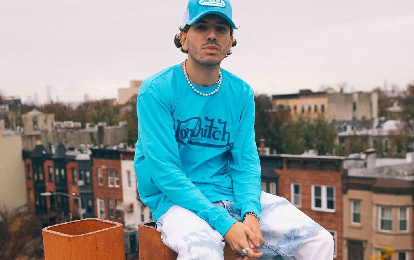 15 Best 2000s Fashion for Men The Trends To Know for 2025